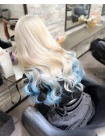 オズ 梅田店(OZ)&nbsp;ホワイト×インナー水色