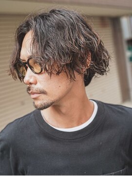 クオル キャスト 神戸三宮(QOL×cast) ミディアム波巻きスパイラル無造作【神戸/三宮/メンズ】