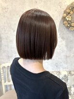 ディーヴァヘアーエズ(DIVA hair Eze) コンパクトボブ/切りっぱなし/ほんのりピンクブラウン/透明感