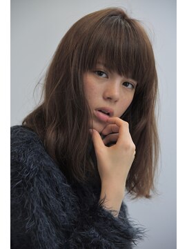 ユノ(juno) クセをいかした大人カジュアルスタイル