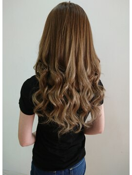 ラチャウ(La.Ciau) ブリーチ＆ジュエルカラー＆エクステ５０本