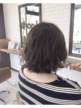 ストップレディー(stop lady) 外国人風ブルーサファイアカラー