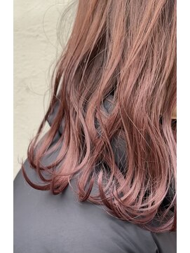 ジィップクリニカ(Zip clinica) ピンクカラー　担当近森