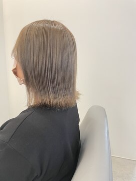 プリュム(Plume) ダブルカラーカットトリートメント