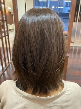 ビューティーヘアサロン アングル 八戸ノ里店(Beauty Hair Salon angle) 外ハネミディスタイル