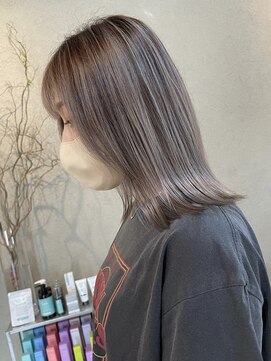 シロ(Shiro) ハイライトバレイヤージュ