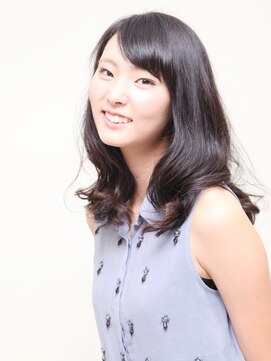 ココロエ ヘアアート(cocoroe HAIR ART) 暗髪×揺らぎウェーブで一歩大人ヘア