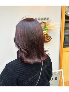 エミュー(emue) ピンクブラウンくびレイヤーエモージュデザインカラー透明感