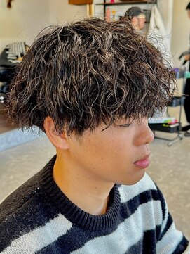 フゥ 宇都宮(FeU) 波巻きパーマメンズパーマメンズヘアツーブロックツイストパーマ