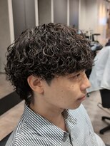 プルーブトウキョウ 渋谷(PROVE TOKYO)&nbsp;波巻きスパイラルパーマツーブロラウンドマッシュウルフメンズ