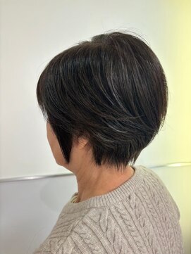 アース 亀有店(HAIR&MAKE EARTH) 丸みショート
