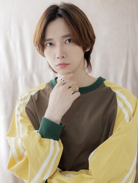 カバーヘアアンドスパ ブリス 浦和(COVER HAIR&SPA bliss) センターパートウルフマッシュショートa浦和10代20代30代