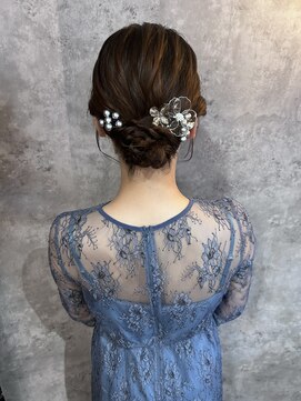 アイビーヘアー(iB HAiR) シニヨン