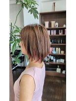 ロシェル(Rochelle) 大人ショートボブ