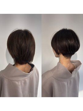 エイプリルセカンド 聖蹟桜ヶ丘駅店(april 2nd) 40代 ハンサムショート 前髪なし センターパート