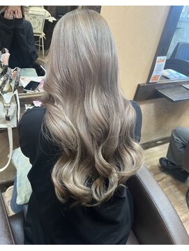 モアムー(Moremuu) 【りえ】ミルクティーカラー