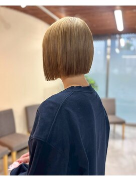 ブリッツ レボ(BLITZ-REVO) イメチェン/ピンクベージュ/アンブレラカラー/前髪/柏駅