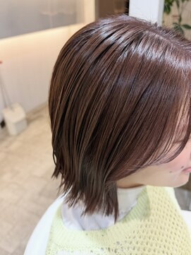 プレフェレプレフェ(prefere prefe) アレンジも楽しめる肩上切りっぱなしボブ