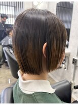 モエバイアリア(Moe by aria) 切りっぱなしボブ