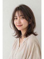 ベルス(bellus)&nbsp;小顔見せミディアムレイヤー×モカグレージュ　30代　40代