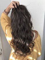 フォーク(FOLK)&nbsp;KASUMI 外国人風ハイライト×ラベンダーアッシュ【FOLK 恵比寿】