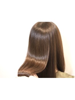 話題の髪質改善ULTOWA・最高級トリートメントAujua & TOKIOを導入！繰り返すほど違いを実感☆【銀座駅】