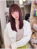 前髪パッツン×艶感たっぷりレッドブラウンカラー