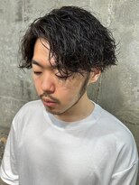 アルフレッド 瑞穂店(alfRed)&nbsp;束感　波巻きパーマ　センターパート　ツーブロック