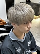 ヒュイル バイ ニアウ(Hwyl by Niau)&nbsp;メンズマッシュパーマニュアンスパーマスパイラルパーマ刈り上げ