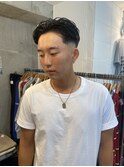 メンズカットスキンフェードバーバーセンターパート