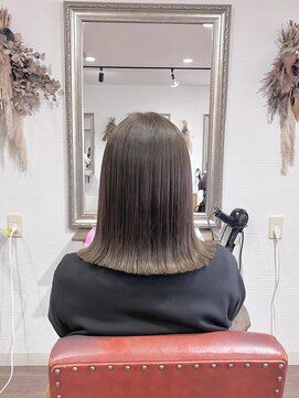 ヘアメイク アンフィ(amphi) 【矯正毛でも沈まない】艶やかベージュ花 ...~*＊.