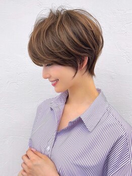 オーロ 西大寺店(ORO)の写真/《西大寺駅3分☆》関西TOPクラスのstylistが手掛けるハイレベルな小顔魅せカットに感動！韓国風ヘアも◎