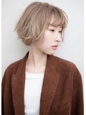 ショートボブ ベージュ