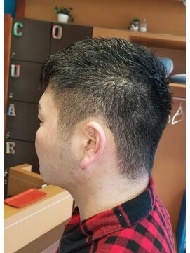 クラージュ 二十四軒店(HAIR SPACE COURAGE) ツーブロックショート