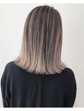 アライブ キチジョウジ(ALIVE Kichijoji) ALIVE吉祥寺 バレイヤージュアッシュブラウンベージュ外ハネボブ