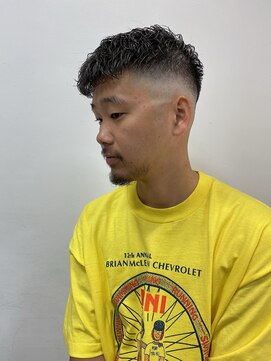 ヘアータイム レスト(HAIR TIME rest) スキンフェードゆるパーマ