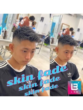 レジット メンズ ヘアサロン(LEGIT MEN's HAIR SALON) スキンフェード、アップバングショート