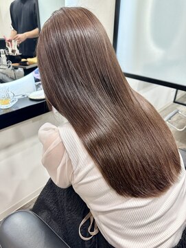 ミリア(MILIA) 大人可愛い30代40代50代髪質改善ケラスターゼストレート