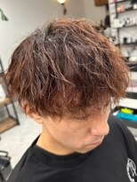 フゥ 宇都宮(FeU)&nbsp;波巻きパーマメンズパーマメンズヘアツーブロックツイストパーマ