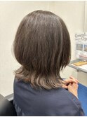 Second   × 外ハネスタイル