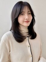 バイオレットジェム(Violet`jem)&nbsp;20代30代40代ミディアムヘアレイヤーカットダークグレージュ