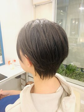 リス(lys) 耳かけショート