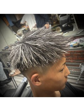 ザ アリー(The Alley) ホワツイジェット