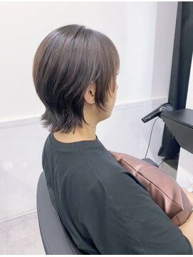 グランドライン(GRAND LINE) 《GRANDLINE友田千栄》ボブウルフ　レイヤースタイル　韓国ヘア