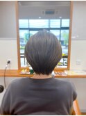 大人ショート×白髪ぼかしカラー【松山美容室】