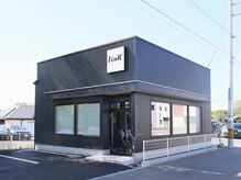 リンク ヘア ライフ デザイン(Link hair life design)の雰囲気（初めての方でも気軽にご来店いただける、落ち着いた外観です。）