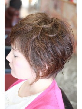 オーバーキャプテンネイキッド(OVER CAPTAIN NAKED) くせを活かした柔らかキュートなショート