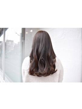 ジプソ(Gypso Hair salon) 【 ナチュラルブラウン × 編みおろしアレンジ 】