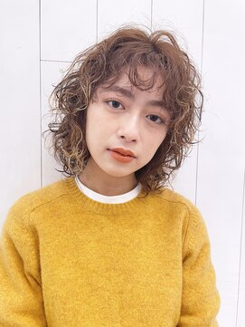 アイティーバイアルバム 八王子店(IT by ALBUM) ボブパーマ_くびれミディイヤリングカラー_48321