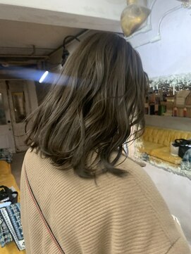 ロイジー(roijir) 表参道 roijir 柔らかいカラー×オリーブベージュ